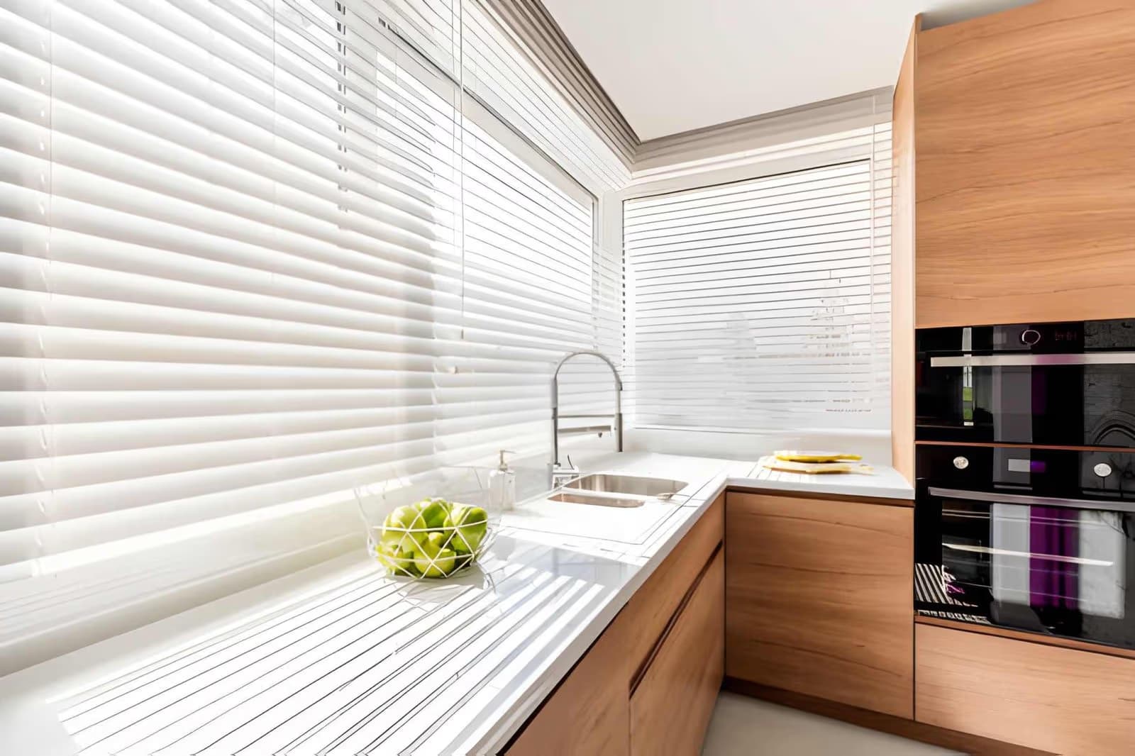 White Blinds for Windows I Stylish Light Control